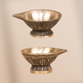 Diya Messing mit Sockel (handgefertigt) ISHA Lampe