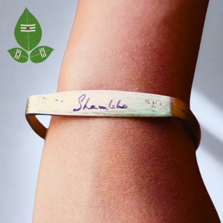ISHA Shambho Armband mit ISHA Mantra