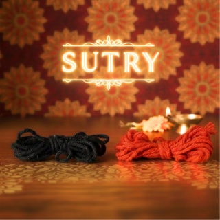 Isha Sadhguru rote und schwarze Sutra