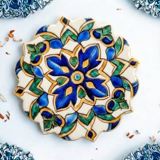 Mandir Keramikständer aus Grenada - schönes und praktisches Muster 2.