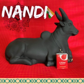 NANDI (Nandi-Statue von Isha Life) GROSS